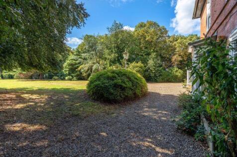 Wellsyke Farm House Garden 