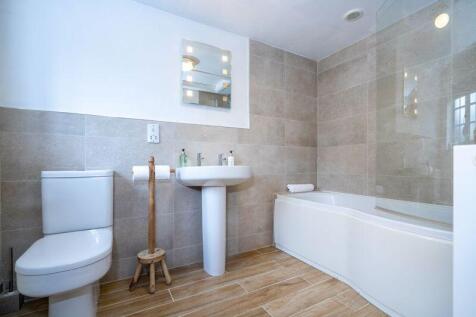 Belton Cottage Bathroom