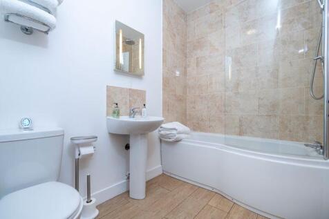 Belvoir Lodge Bathroom