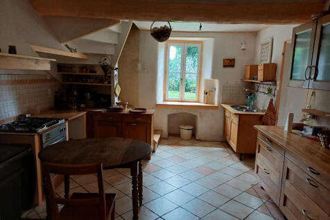 Property Image 4