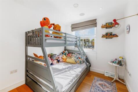 75 British Grove-14.jpg