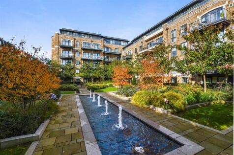 GCSHOP - 71 Renaissance Sq - Exterior -Original (3