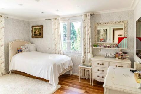 Bedroom Wooden floor