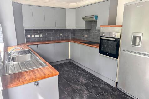 Stylish and Practical Kitchen