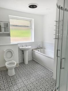 Modern Family Bathroom