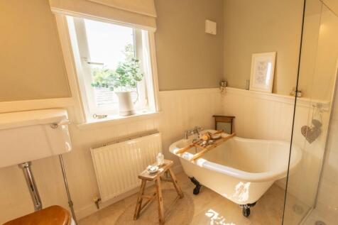 Elegant Period-Style Bathroom