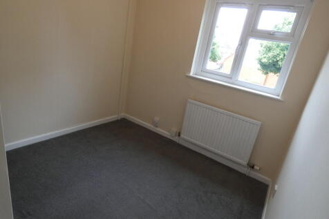 Rear bedroom with...