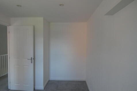 Bedroom 2 continu...