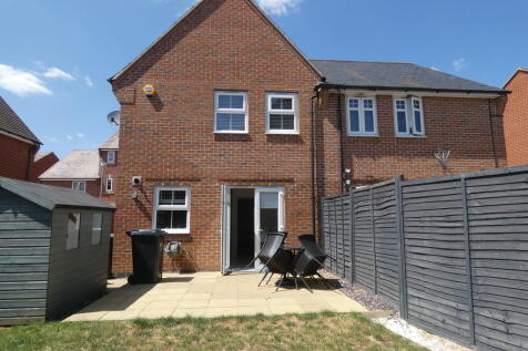 Patio area to rea...