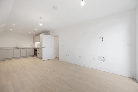 Wrealty - 25 Sloane Court - ReceptionC.JPG