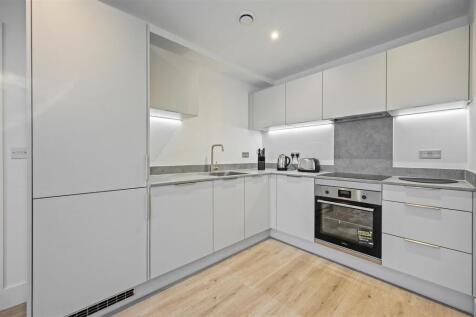 Wrealty - 27 Sloane Court - Kitchen.JPG
