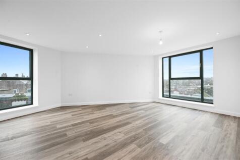 DWrealty - Flat 35, Bejoux Court - Reception3 (1).