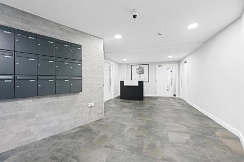 AAAAAAWrealty - Exteriors, Bejoux Court - Entrance