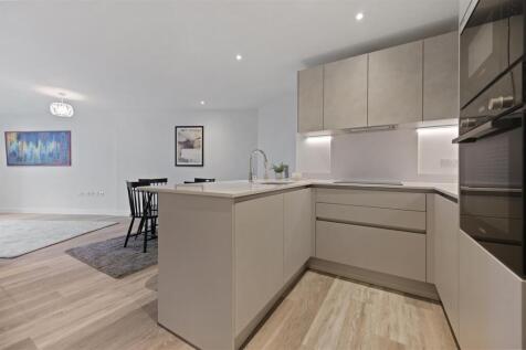 ERC- bejoux court- flat 4 - kitchen 3 (1).JPG
