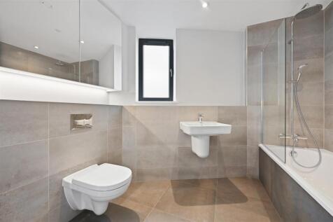 FWrealty - Flat 32, Bejoux Court - Bathroom3 (1).J