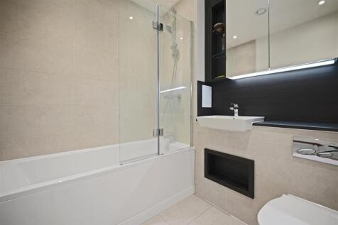 CCRR - Flat 5 Garraway Apartments Bathroom 3 (1).J