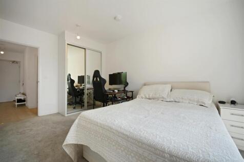 CCRR - Flat 5 Garraway Apartments Bedroom A 3 (1).