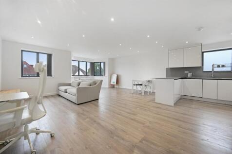 BRCWREALTY- flat , 18-20 hoop lane- reception 3 (1