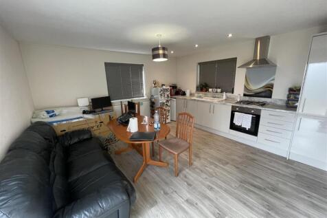 45c Open Plan Lounge Kitchen