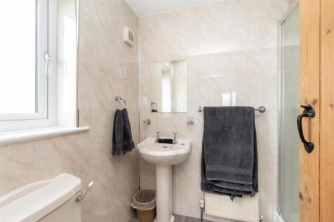 Bedroom 1 Ensuite