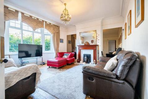 Front Lounge