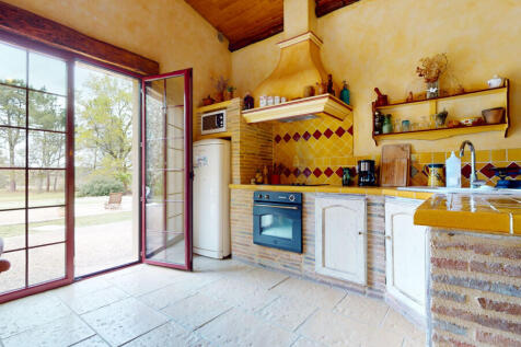 Property Image 9