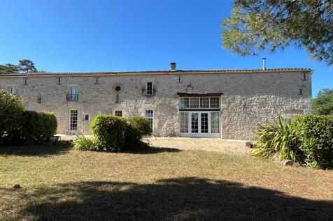 Property Image 4