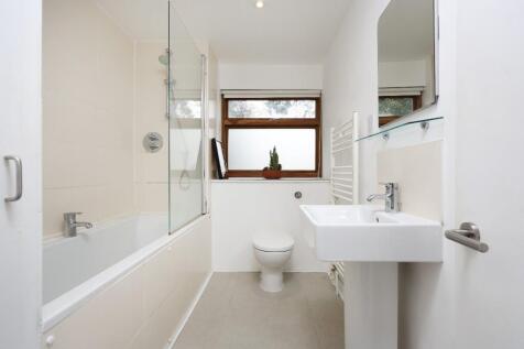 Main bathroom
