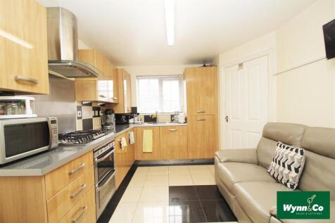 Kitchen 1.jpg