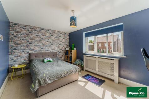2 Wheatsheaf Court-1017L.jpg