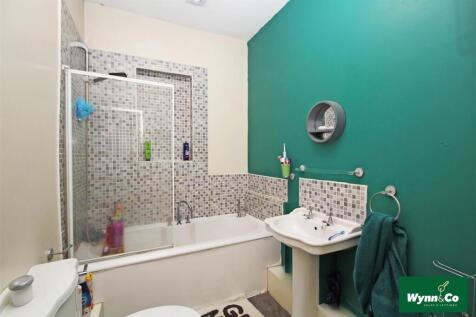 Bathroom.jpg