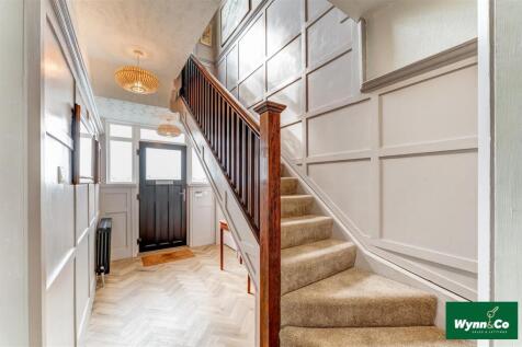 407 Aberford Road-1023L.jpg