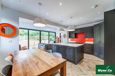 407 Aberford Road-1004L.jpg