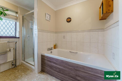 Ensuite Bathroom
