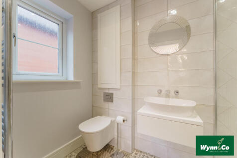 Ensuite