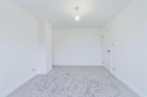 CAM01858G0-PR0100-STILL028.jpg