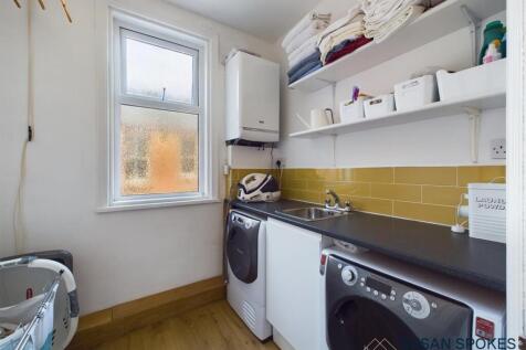 CAM01858G0-PR0080-STILL017.jpg