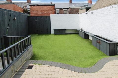 GARDEN 20C.JPG