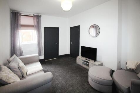 GF 20LOUNGE 202.JPG
