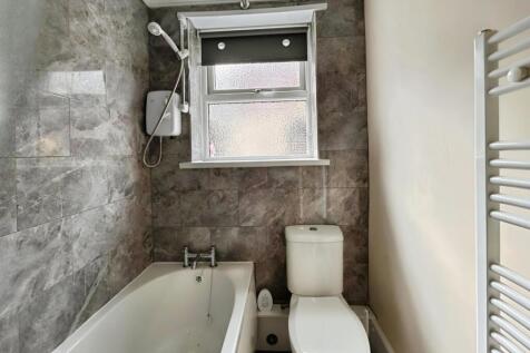 pbox-bathroom-316770.jpg