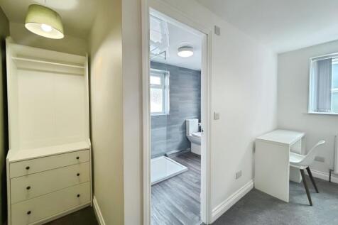 pbox-bedroom-322878.jpg