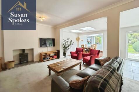 pbox-living_room-325855.jpg