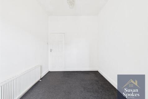 CAM01858G0-PR0157-STILL019.jpg