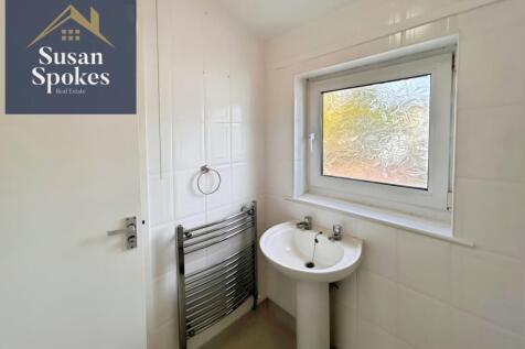 pbox-bathroom-326539.jpg