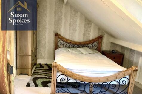 pbox-bedroom-329303.jpg