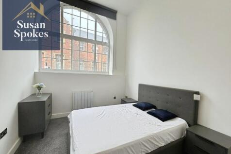 pbox-bedroom-331726.jpg