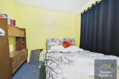 CAM01858G0-PR0181-STILL017.jpg