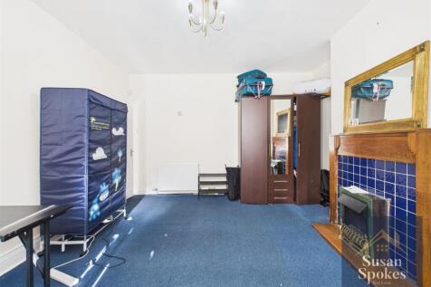 CAM01858G0-PR0181-STILL004.jpg