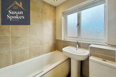 pbox-bathroom-344983.jpg