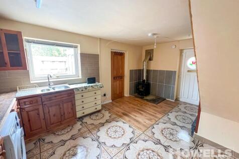 Kitchen Area 2